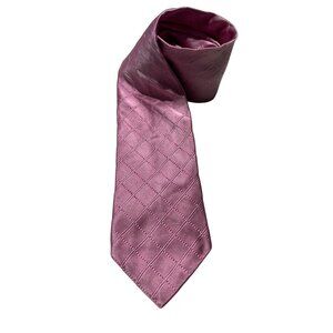 Roundtree & Yorke Collegiate Pink Silk Tie With Diamond Pattern For Men
